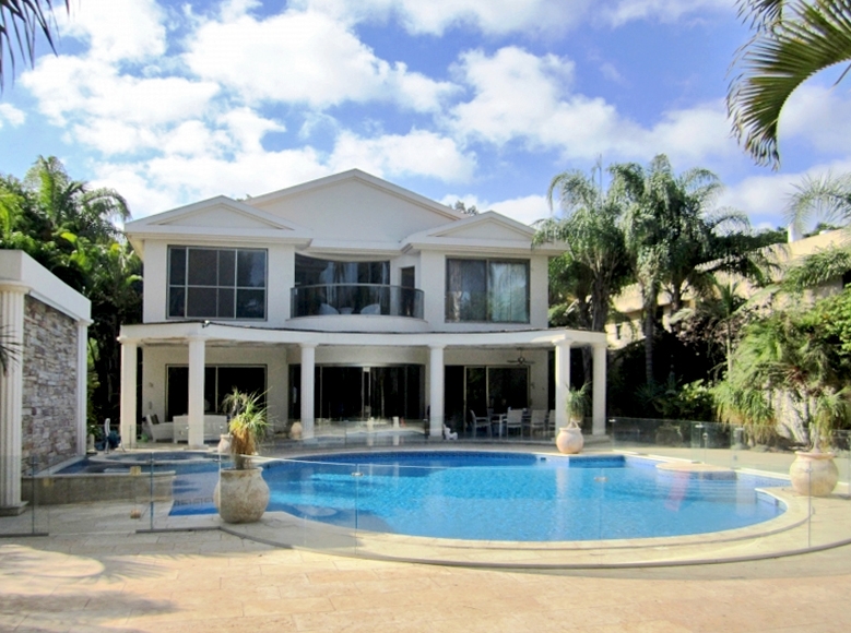 Breathtakingly Beautiful Home in Savyon Luxury real estate Israel